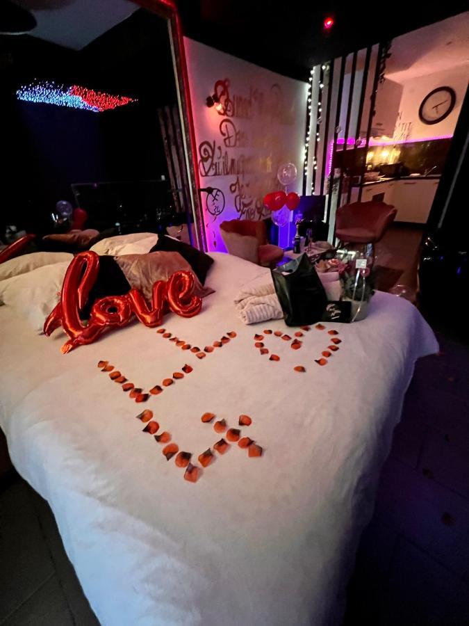 Loveroom34 蒙塔尼亚克 外观 照片